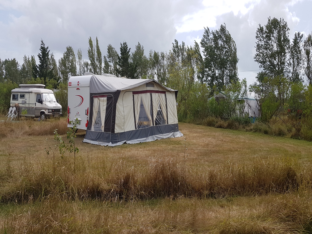 grand-emplacement-tente-caravane-camping-nature-calme-vendee-les-chagnelles
