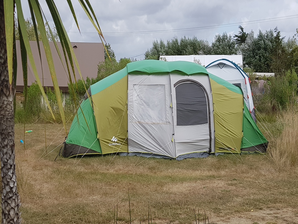 grand-emplacement-tente-caravane-camping-nature-calme-vendee-les-chagnelles-85